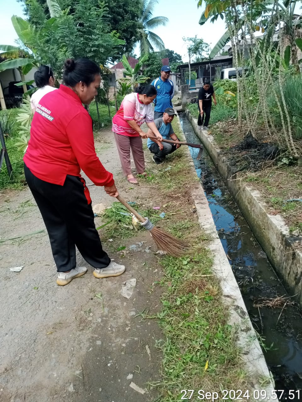 Kegiatan Gotong Royong Kelurahan